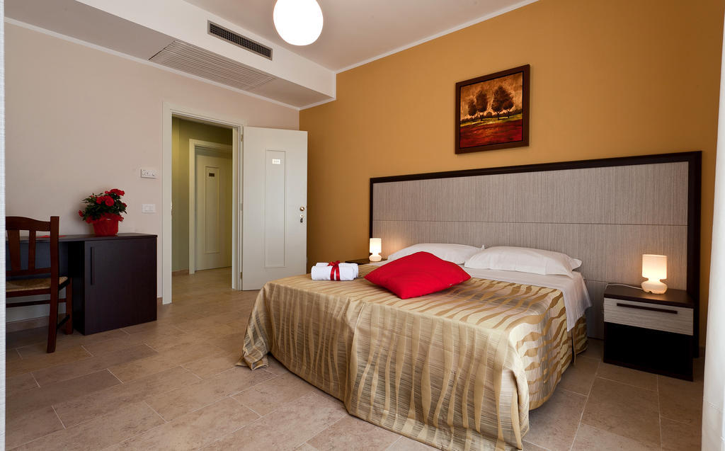 Hotel La Campana Casarano Oda fotoğraf